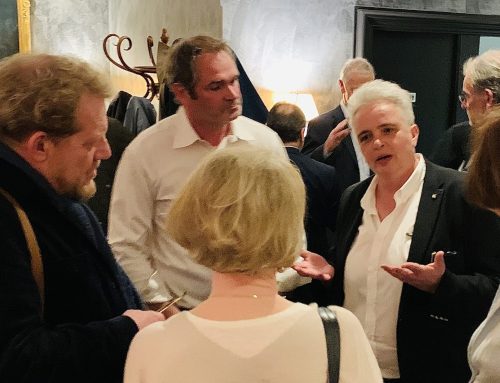 Hélène Boulanger, Présidente de l’Université de Lorraine, fut notre invitée le 24 mai pour un dîner aussi convivial que passionnant. Au menu : les grands enjeux d’une institution qui a gardé la Lorraine dans son nom et qui constitue un des grands atouts de la région avec ses 60 000 étudiants et ses réussites dans de nombreux domaines de recherche.